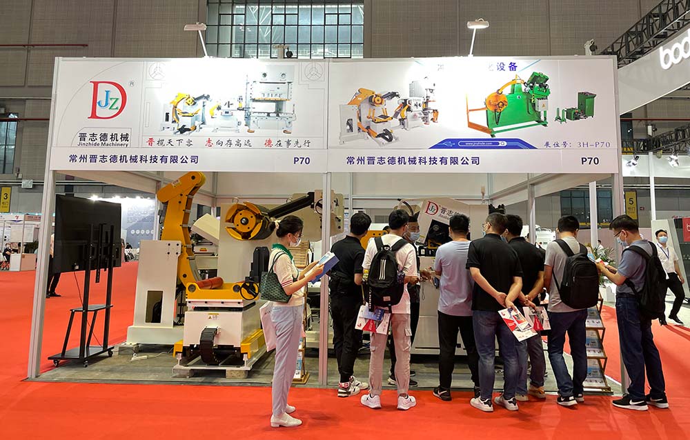 三合一送料机参展国际机床展